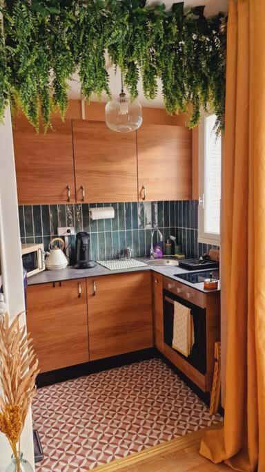 Studio 2 Pers Aux Inspirations 60S Chalon-sur-Saône Eksteriør billede