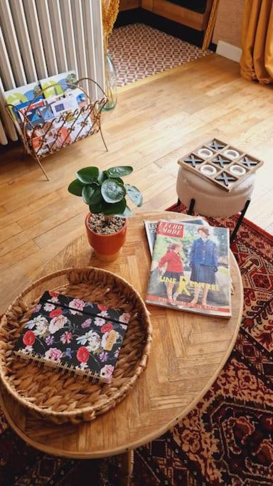 Studio 2 Pers Aux Inspirations 60S Chalon-sur-Saône Eksteriør billede