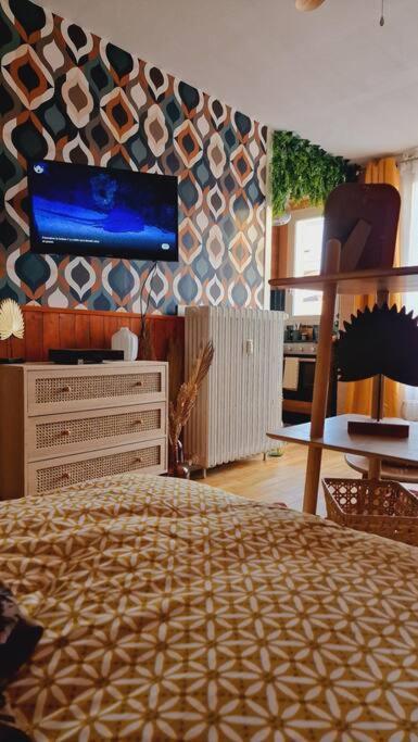 Studio 2 Pers Aux Inspirations 60S Chalon-sur-Saône Eksteriør billede