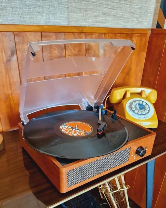 Studio 2 Pers Aux Inspirations 60S Chalon-sur-Saône Eksteriør billede