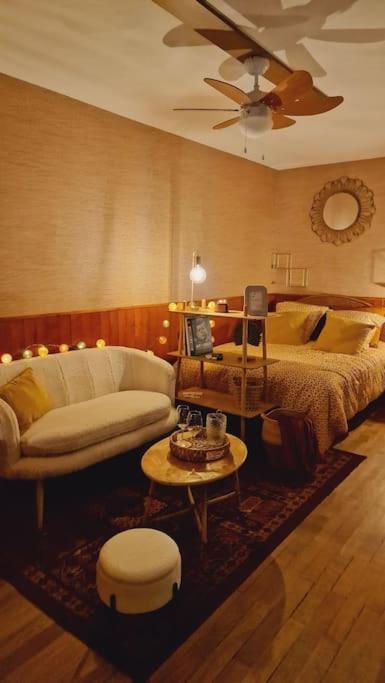 Studio 2 Pers Aux Inspirations 60S Chalon-sur-Saône Eksteriør billede