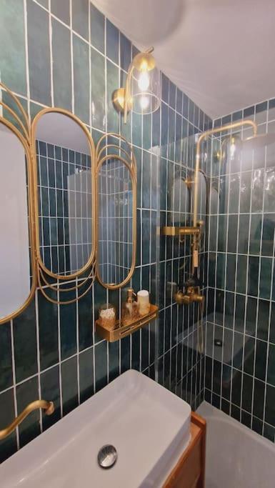 Studio 2 Pers Aux Inspirations 60S Chalon-sur-Saône Eksteriør billede
