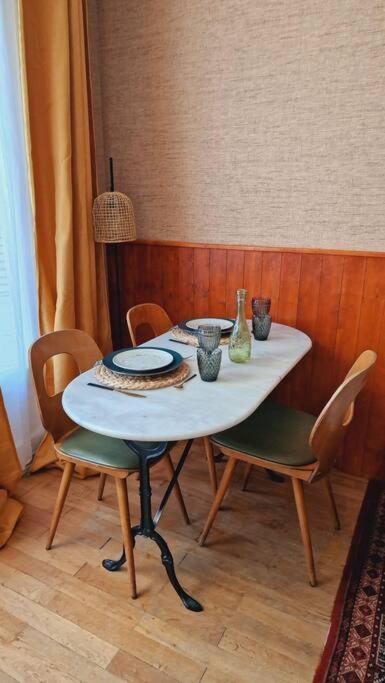 Studio 2 Pers Aux Inspirations 60S Chalon-sur-Saône Eksteriør billede