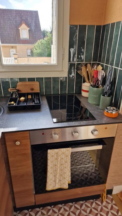 Studio 2 Pers Aux Inspirations 60S Chalon-sur-Saône Eksteriør billede